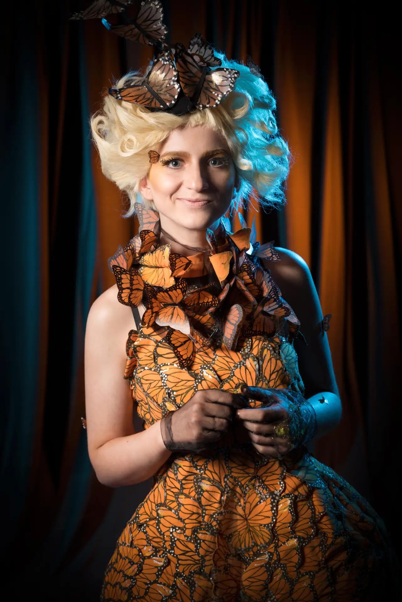 Effie Trinket cosplay by Shinonna photographed by Adenry
