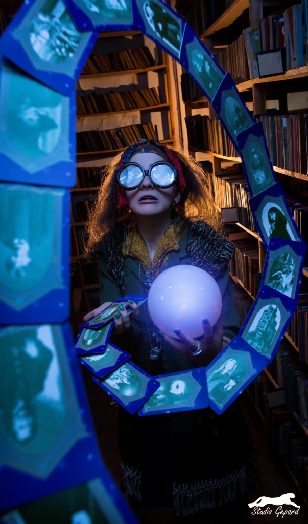 Shinonna Cosplay as Sybil Trelawney from Harry Potter photo by Studio Gepard Photography